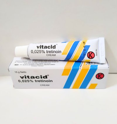 Vitacid 0.025% Cream treats topical acne